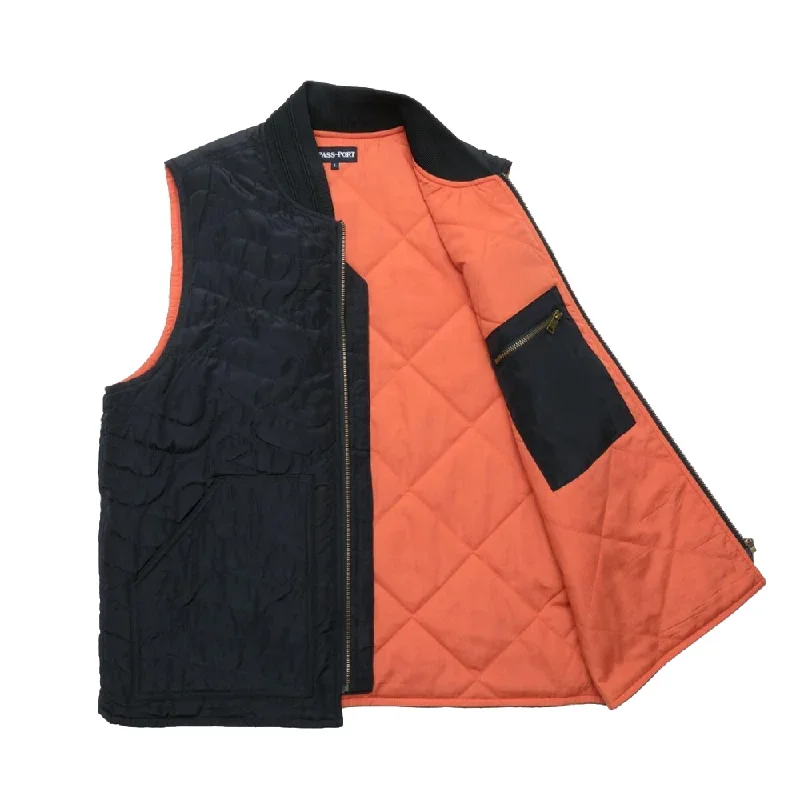 pass-port-tilde-puff-packers-vest-black