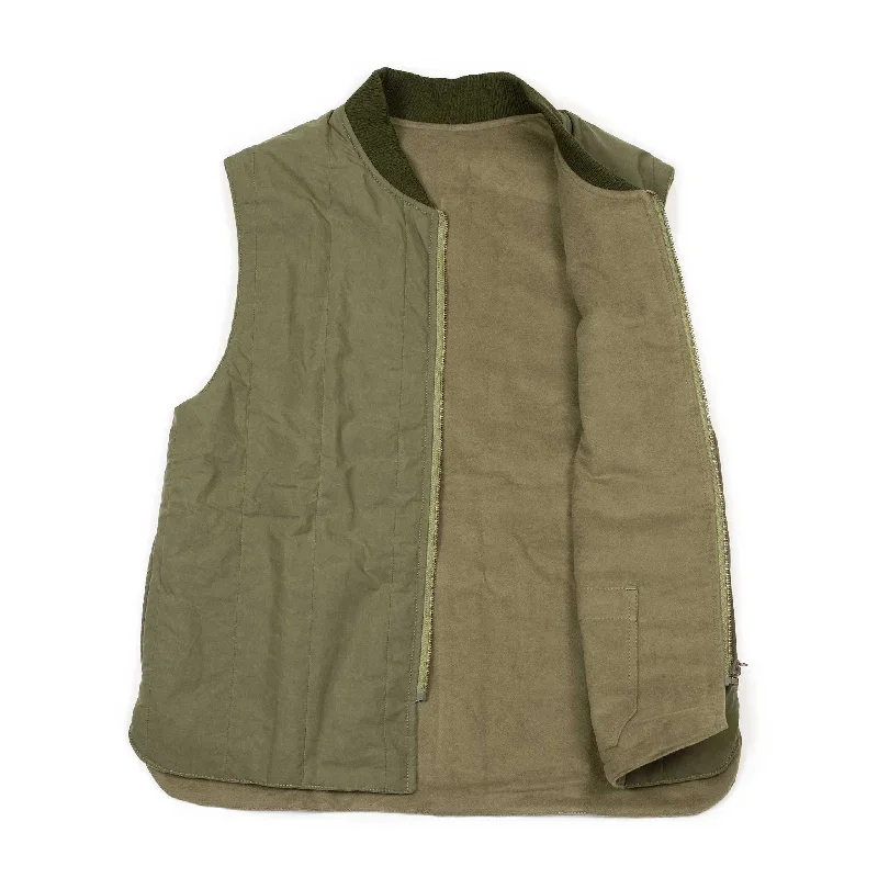 reversible-wadded-gilet-in-fern-green-moleskin-and-dry-wax-cotton