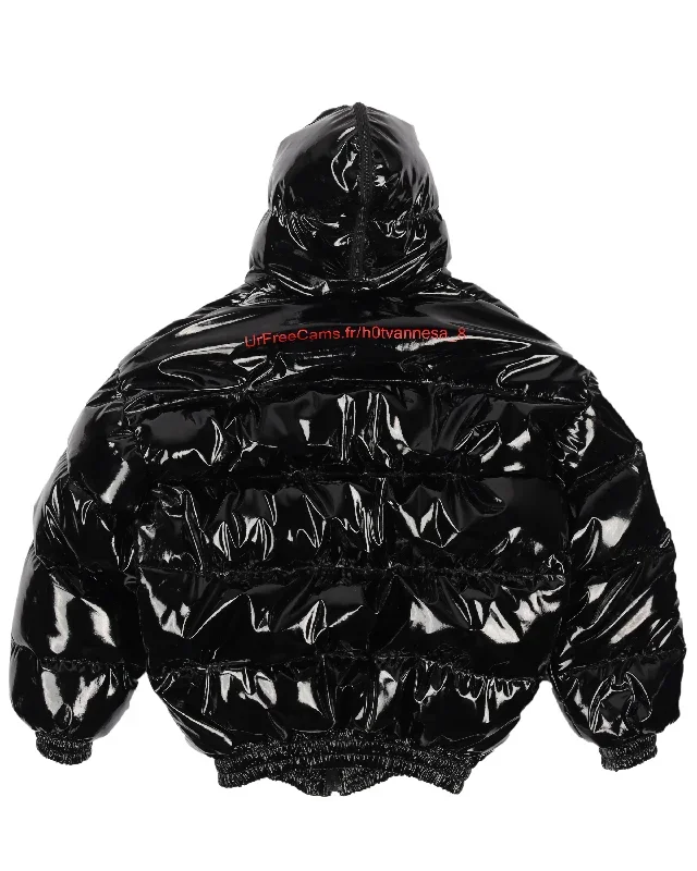 vetements-fw18-miss-webcam-oversized-puffer-jacket