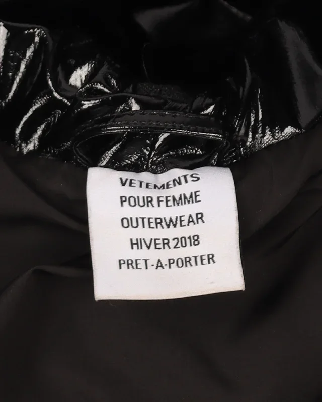 vetements-fw18-miss-webcam-oversized-puffer-jacket