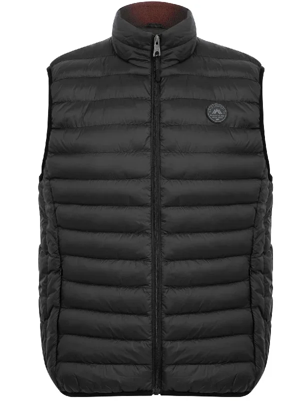 yellin-quilted-puffer-gilet-with-fleece-lined-collar-in-jet-black-burgundy-tokyo-laundry